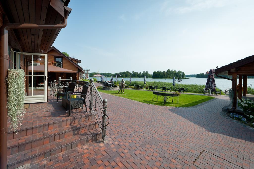 Viva Trakai Hotel Екстериор снимка